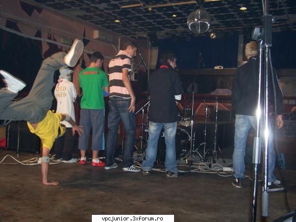 ultima spectacol sundays club